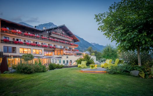 Aussenansicht Sommer Hotel Berghof