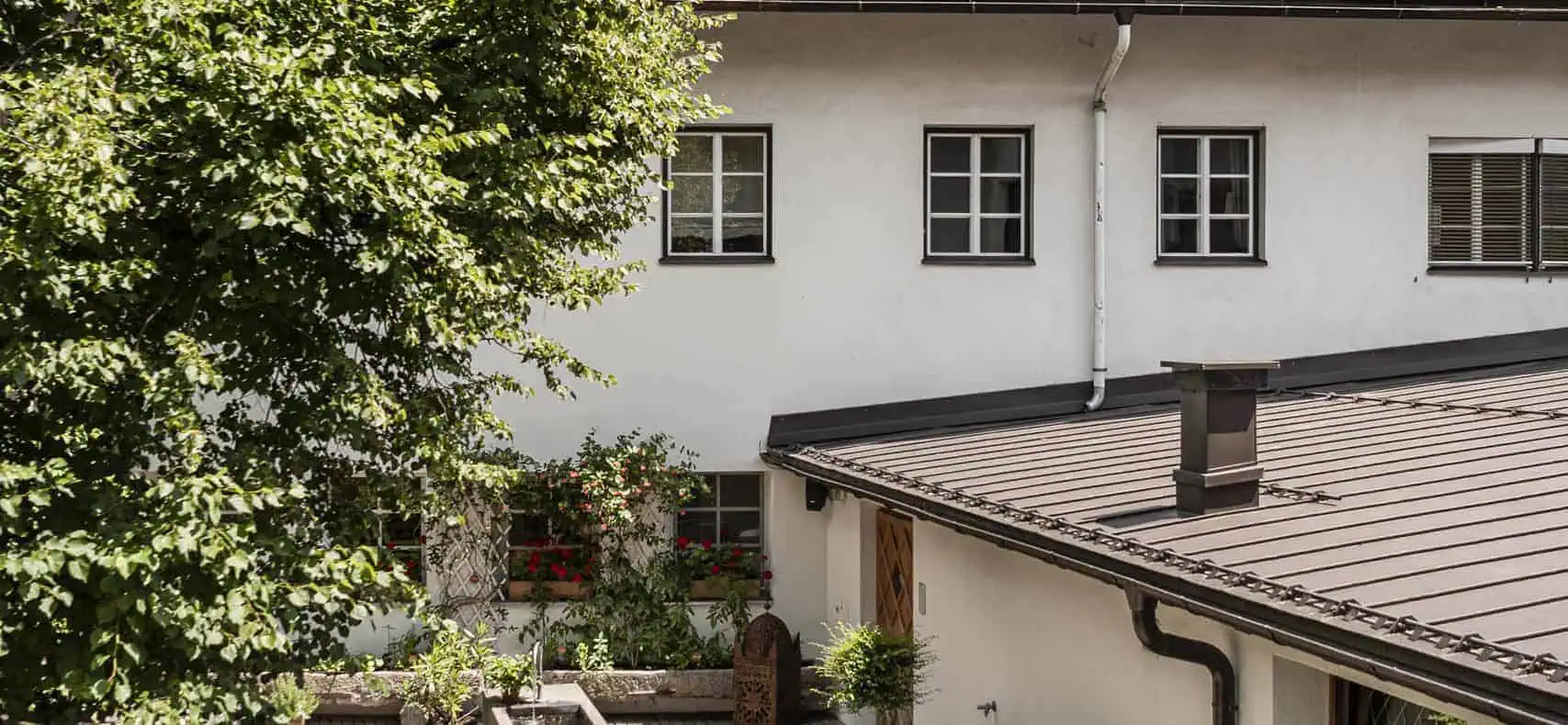 Hotel Strasserwirt für den Urlaub mit Hund in Osttirol / zertifiziert hundefreundliches Hotel / Blick aus dem Fenster