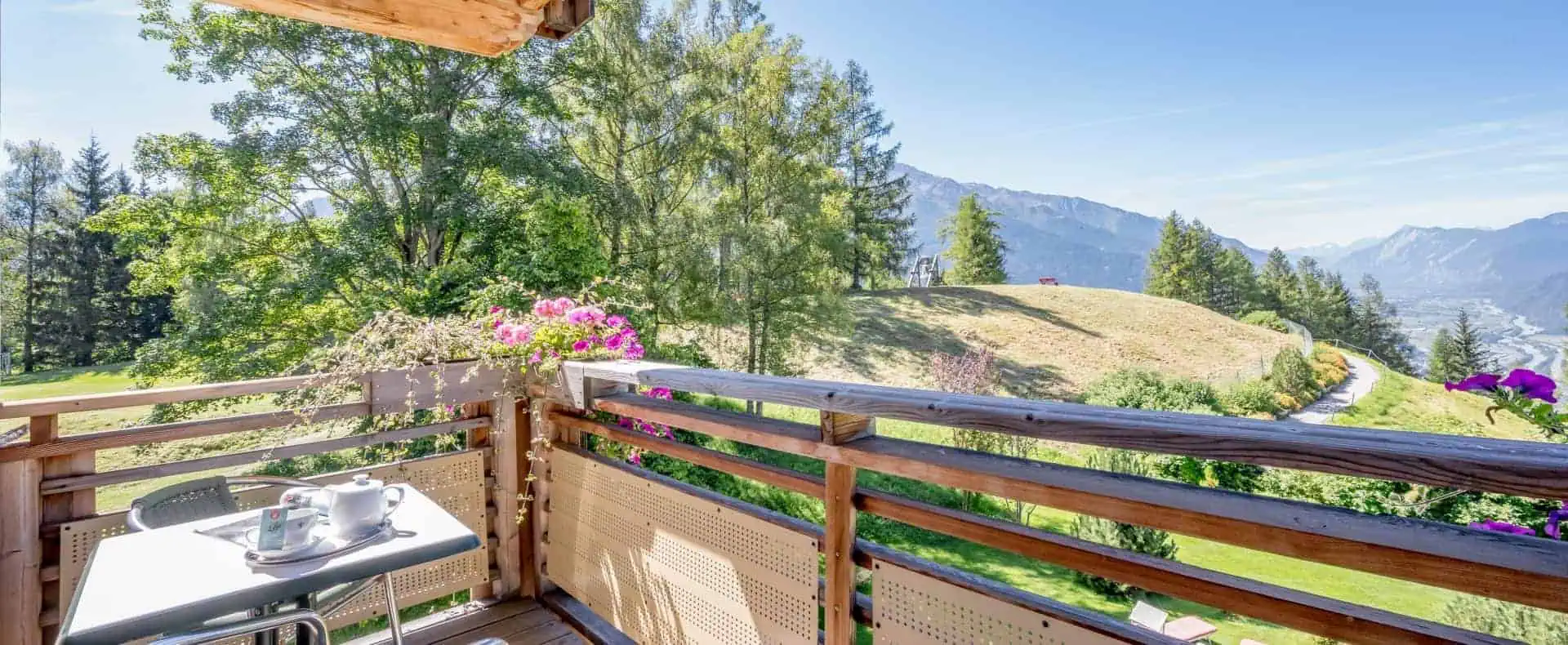 Balkon mit Blick ins Grüne