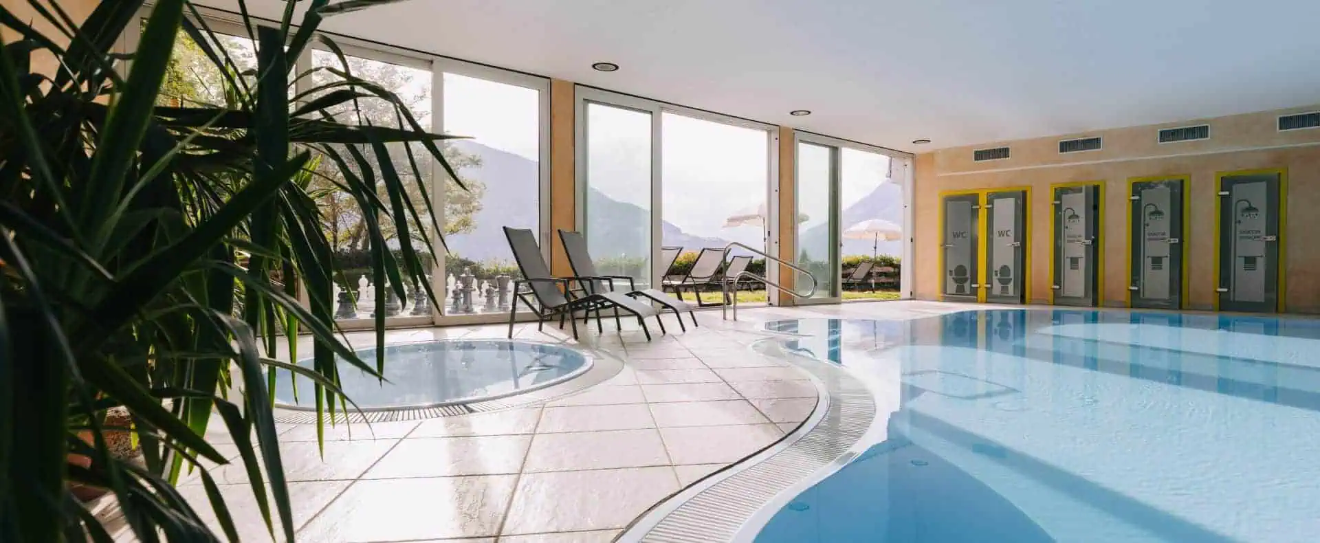 Pool im Innenbereich, Mair am Ort. (c) Benjamin Pfitscher