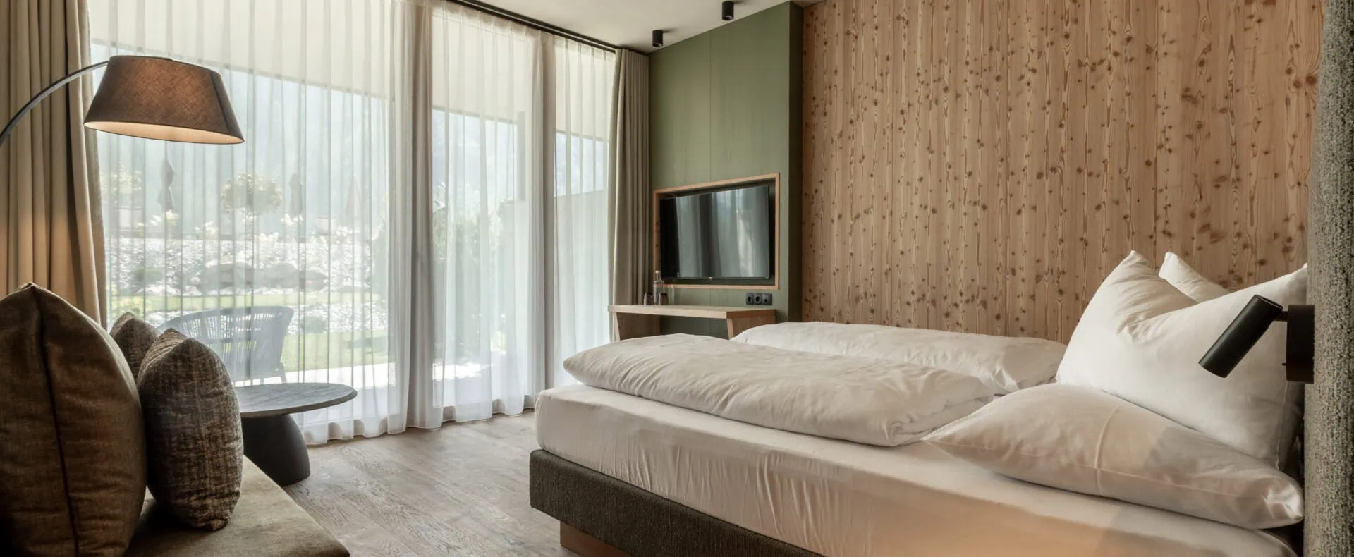 Urlaub mit Hund im Hotel Tuberis in Südtirol / Urlaub mit Hund in Italien / zertifiziert hundefreundliches Hotel in Italien, Südtirol