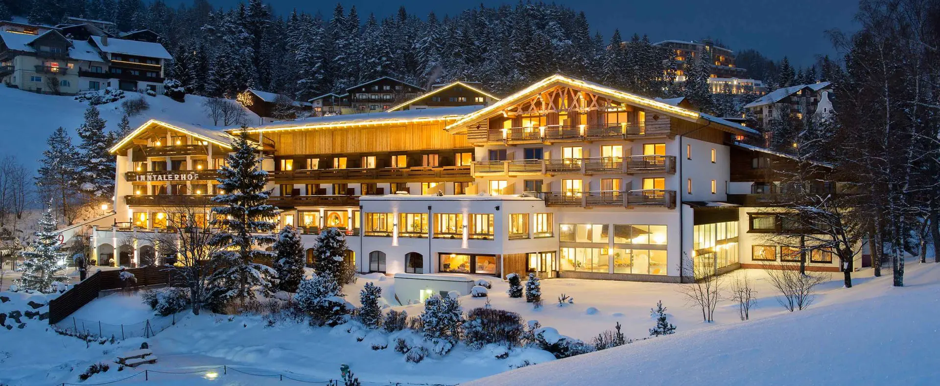 Winter, Außenbereich, Außenansicht, Nacht, Urlaub mit Hund
