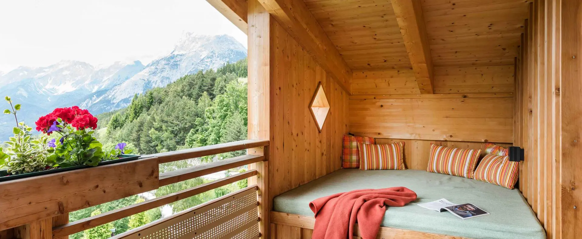Bett, Sitzgelegenheit, Liegen, Entspannung, Ausblick, Wald, Holz, Natur