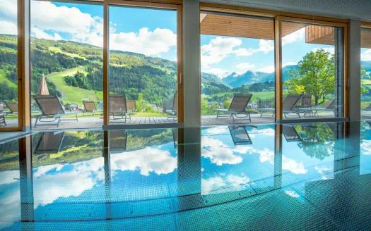 Angebot: Panoramaurlaub in der Sun Lodge und ihr Hund nächtigt kostenfrei