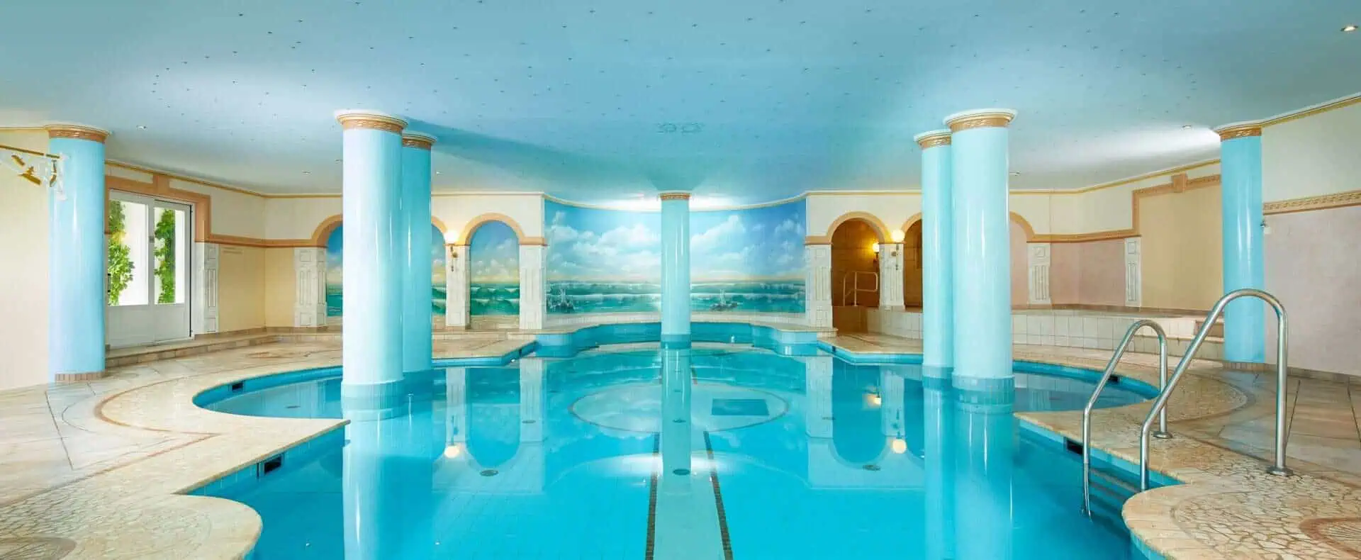 Innenpool Grandhotel Zell am See. (c) Michael Huber