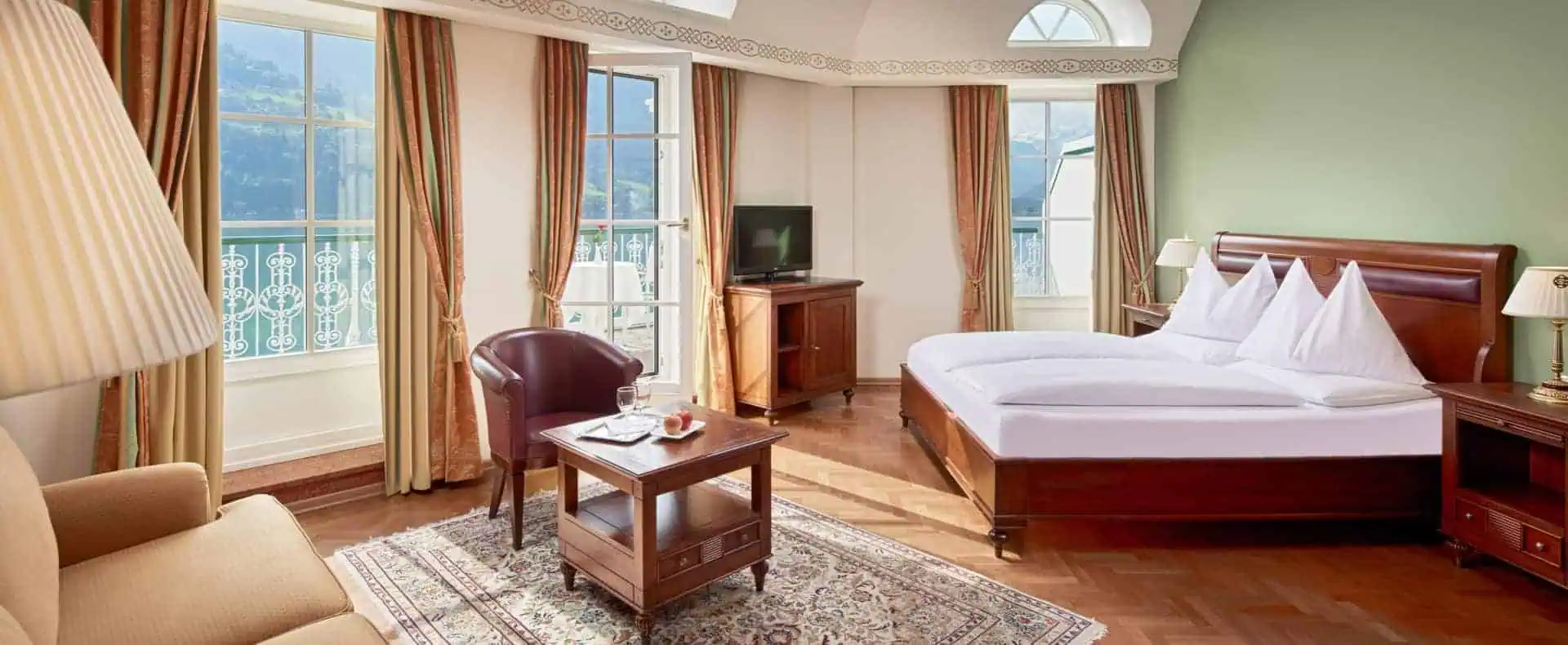 Seeresidenz Grandhotel Zell am See, Schlaf und Wohnbereich. (c) Michael Huber