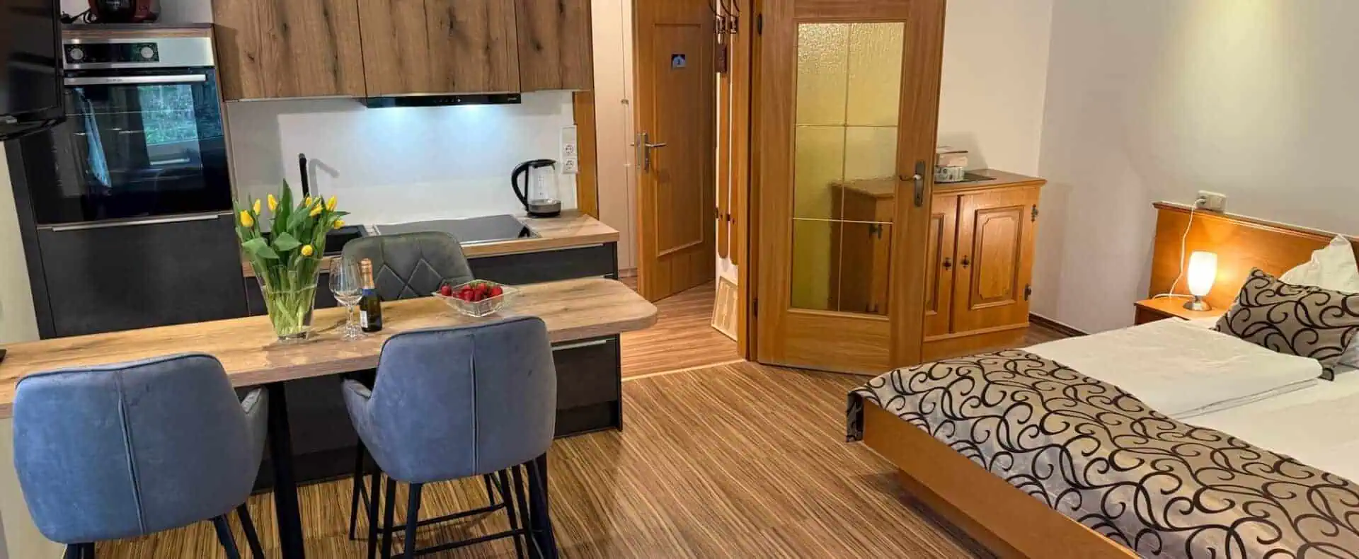 Zimmeransicht im Grubers Gastein / Grubers Hotel Apartments Gastein für den Urlaub mit Hund in Salzburg / zertifiziert hundefreundliches Hotel in Österreich