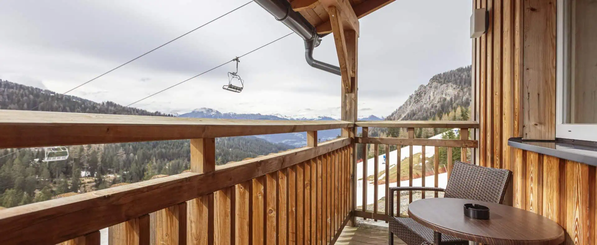 Urlaub mit Hund im Almresort Gartnerkofel am Nassfeld / Urlaub mit Hund in Kärnten / zertifiziert hundefreundliche Unterkunft in Kärnten für den Urlaub mit Hund in Österreich