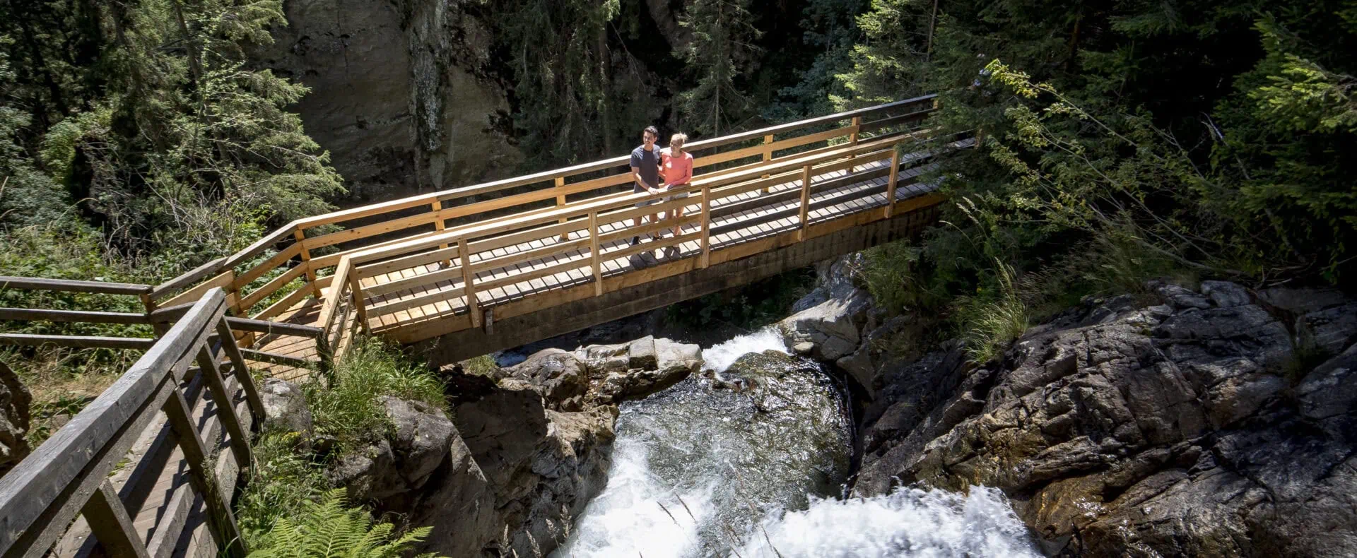 wandern-wasserfall-naturpark-zirbitzkogel-grebenzen